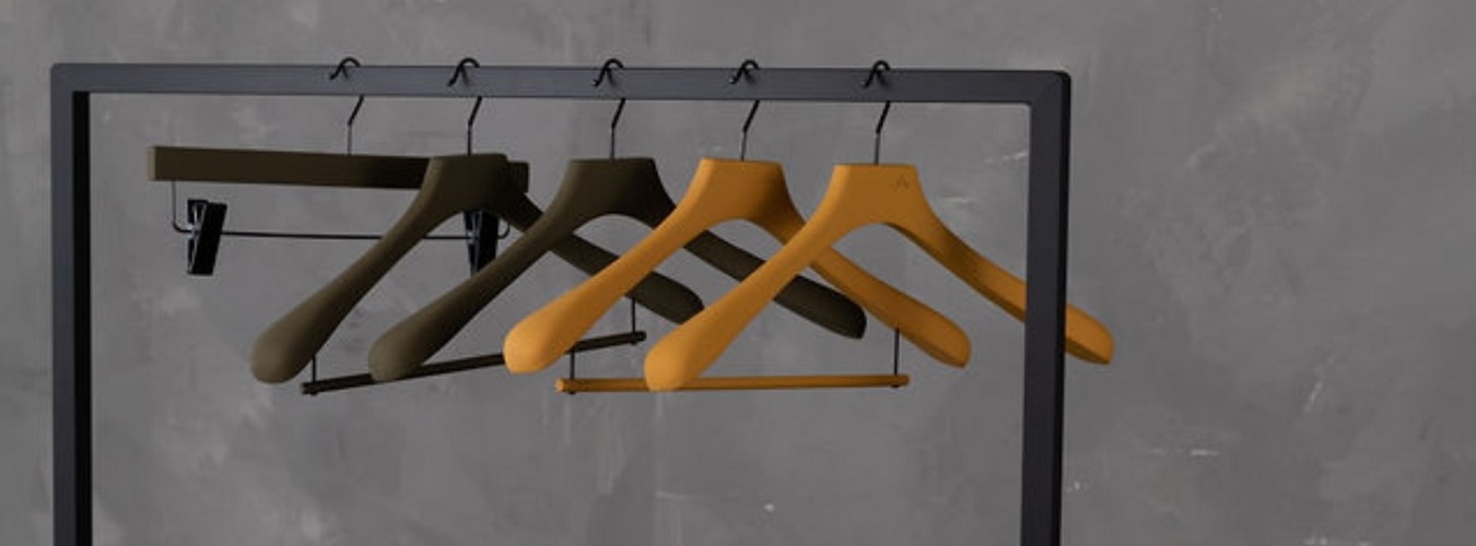 Pakabos kostiumams ir paltams